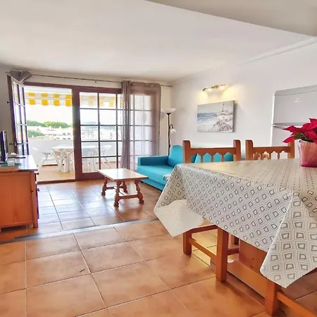 Apartament Two Geranis *